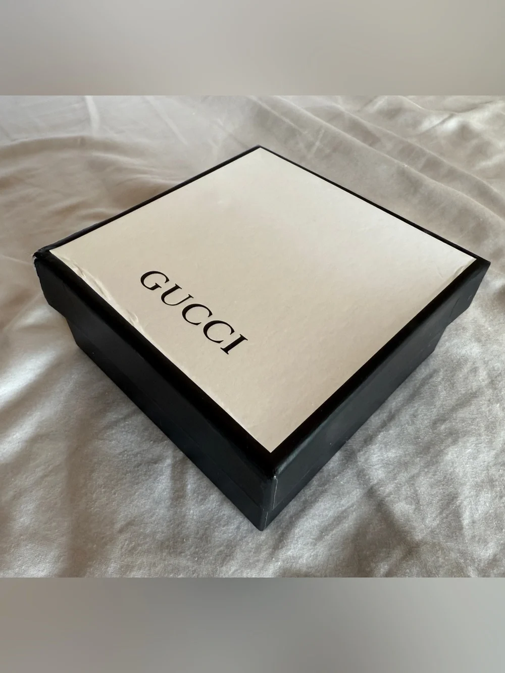 Gucci Gift Storage Belt Box 5.5” X 5.5” X2.5” Black Cream Empty Presentation Box